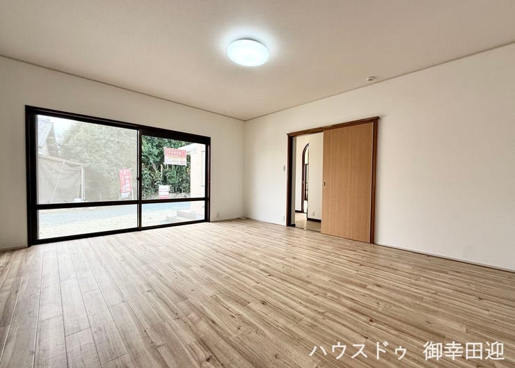 ■□■1階11.5帖洋室■□■心からリラックスできる静けさ、上質な眠りで、毎日をリセットします。明日への活力を養う空間です。