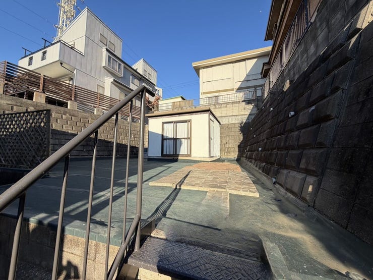 物置スペース確保!
これだけのスペースがあると、DIYで何かを作りたくなってしまいます♪