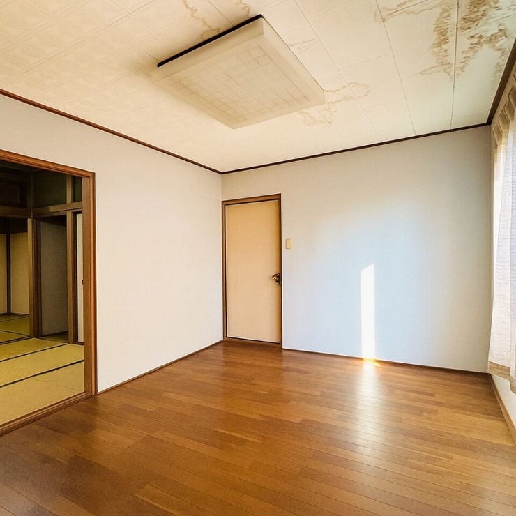 ※空室をイメージしCG加工したものです。
画像は実際の室内写真と間取り図から再現した「室内イメージ」で実際とは多少異なります。