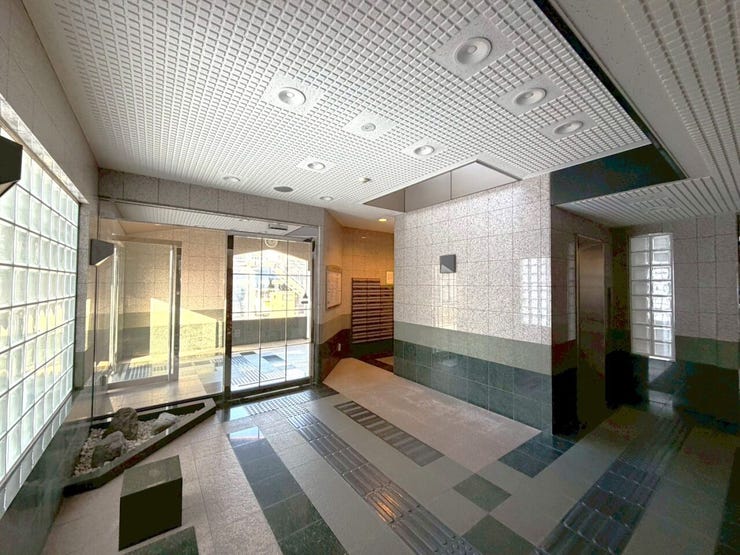 *エントランス*