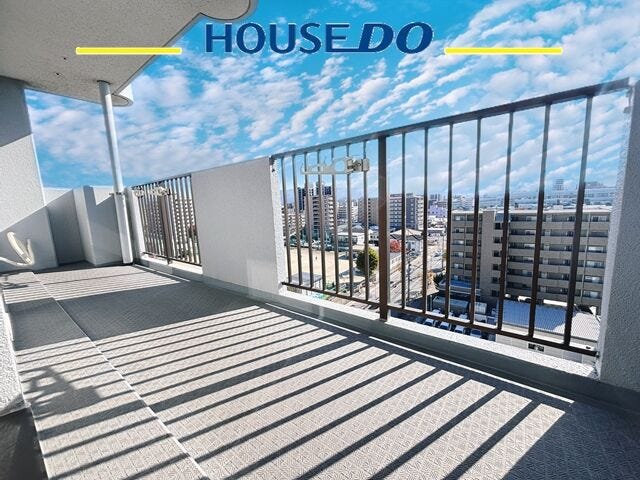 【外観】
ペット飼育OK+駅近+南東向き♪フルリノベーションマンションが3000万円台で登場です!