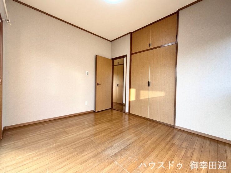 ■□■2階洋室■□■心からリラックスできる静けさ、上質な眠りで、毎日をリセットします。明日への活力を養う空間です。