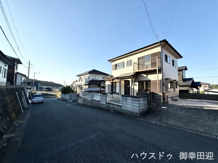 ■□■理想を叶える、新しい暮らしの舞台■□■高いデザイン性と機能性を兼ね備えた住まい。ここで、家族の新しい物語が始まります。