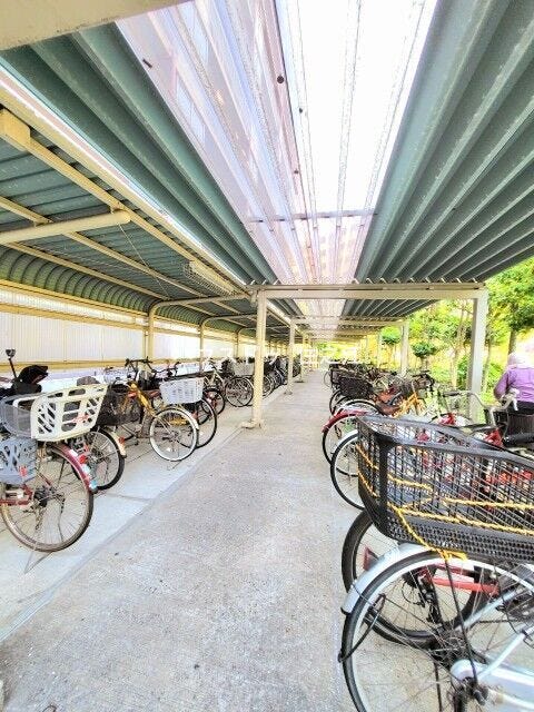 ★駐輪場も区画数はたくさんございます。空き状況の確認はお気軽にお申し付け下さい。