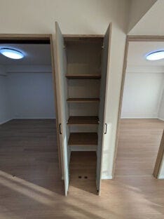 廊下の物入