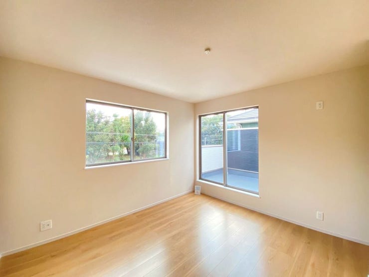 バルコニーに面したお部屋で日当たりと風通し良好♪
9帖と洋室では広く、主寝室としてご家族皆さんで
寝れますね!