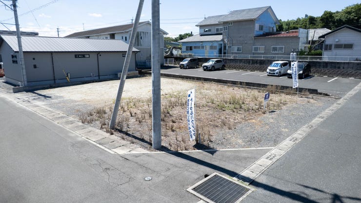 1号地です。
土地面積95.88坪
整った形で使いやすい土地です。
暮らしのイメージがしやすく、計画も立てやすいのが魅力です。