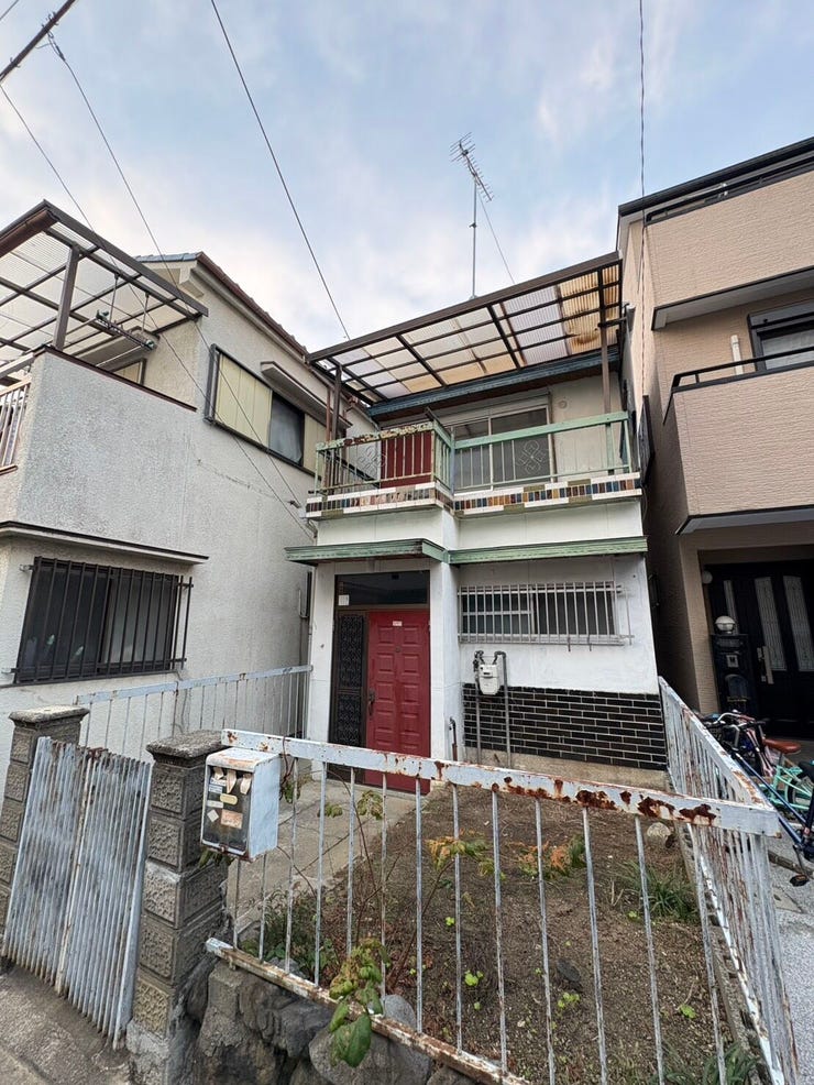 【外観】
注目のリフォーム済み物件!!
R7年12月、外構も工事予定です!