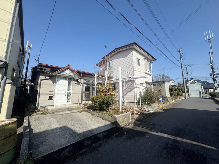 現地(2025年11月)撮影
◎現地案内予約受付中!◎
詳細は、ハウスドゥ 八戸下長までお気軽にお問い合わせくださいませ♪