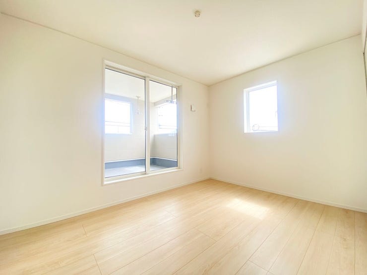 バルコニーに面した洋室は2部屋