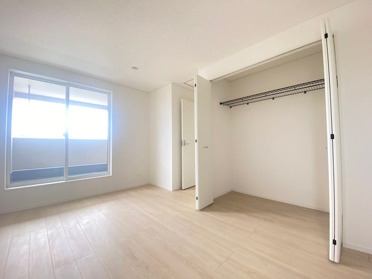 大容量収納が嬉しい主寝室