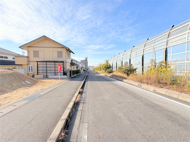 ・小坂小学校まで徒歩8分(約620m)
・滝ノ水中学校まで徒歩9分(約720m)