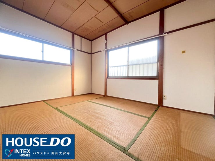 【階段を使わない生活も叶う和室】
1階に2部屋あるので、客間や多目的スペースとして便利。将来的に寝室としても使えます。