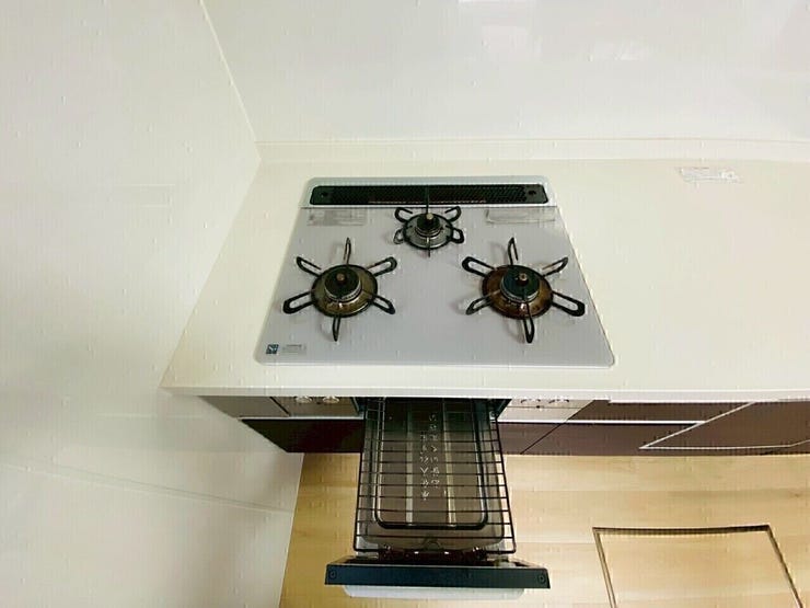 時短も可能な3口コンロとグリルも有り♪