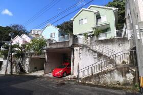 浦添市安波茶３丁目