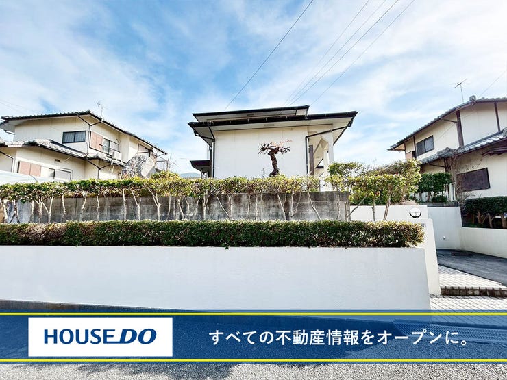 【全室2面採光】追焚機能♪全居室収納♪浴室に窓♪スーパーまで徒歩10分圏内♪