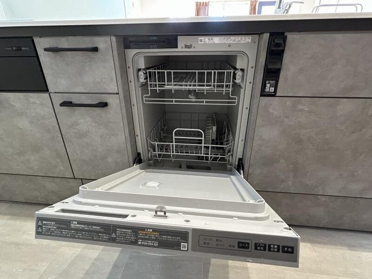 フロントオープン食洗器