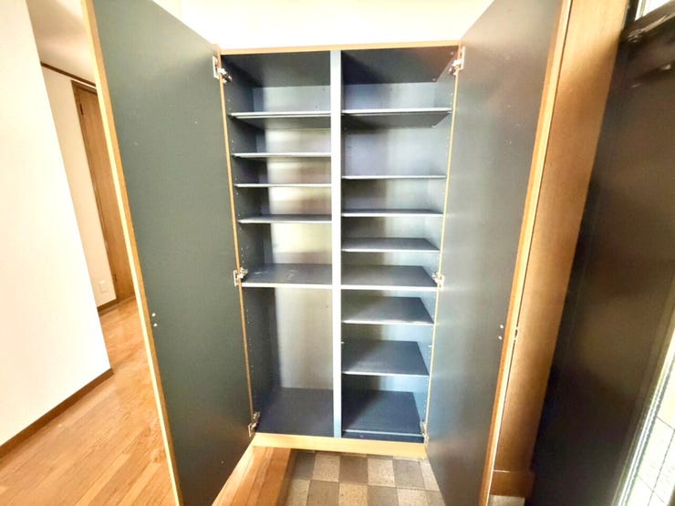 玄関にあるシューズクローゼットです。