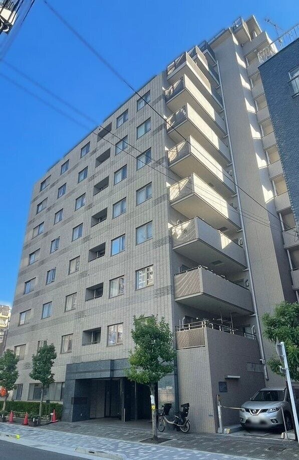 複数路線が利用可能、スーパーやドラッグストアなど利便施設も充実しております