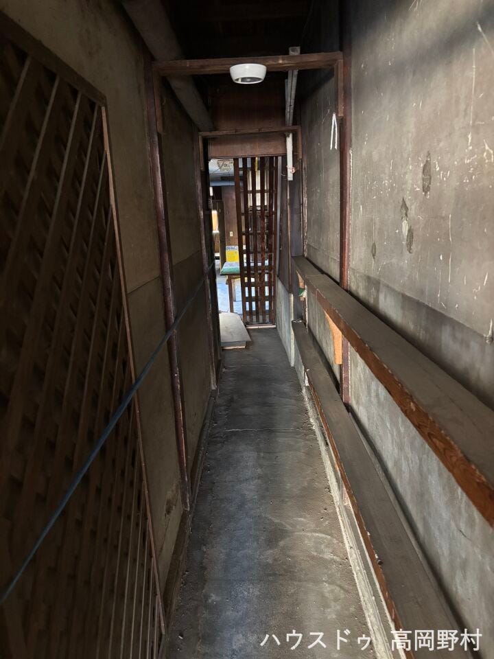 雰囲気のある廊下