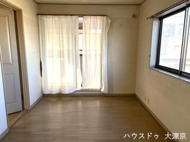 2面採光が嬉しいお部屋です♪