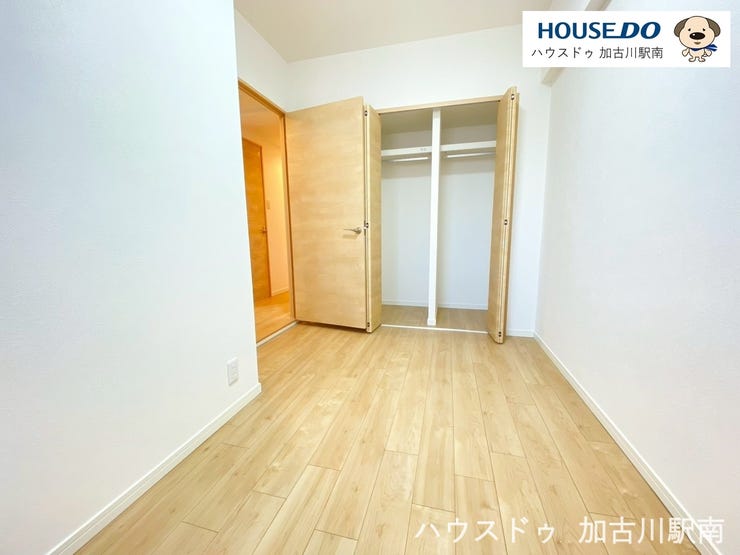 約5帖の納戸でたくさんのお荷物もすっきり収納できます!