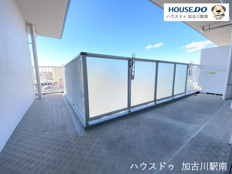 広々としたバルコニーでお洗濯も快適です♪