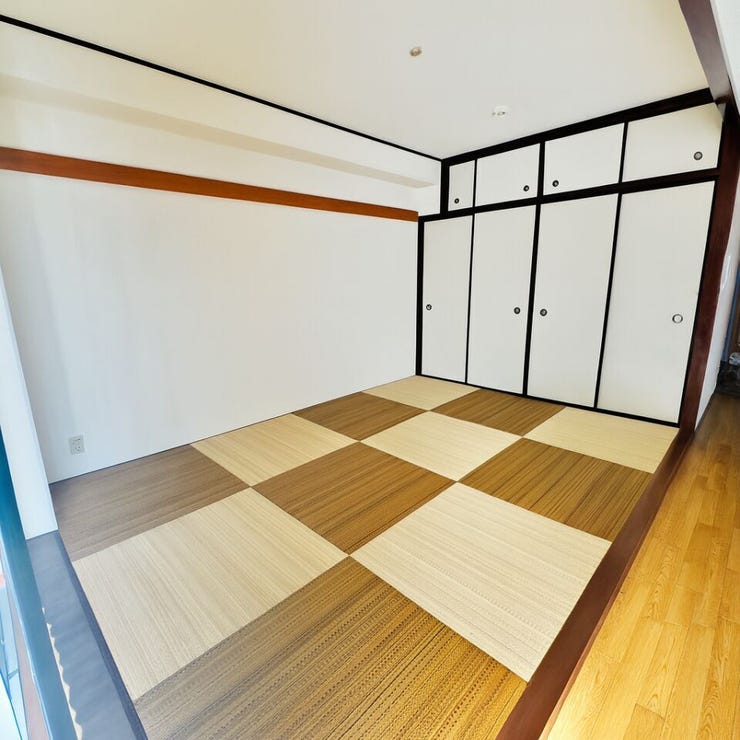 モダンな雰囲気の和室♪
扉を開けると開放感のあるLDKに★
※家具消しの修正をしております。