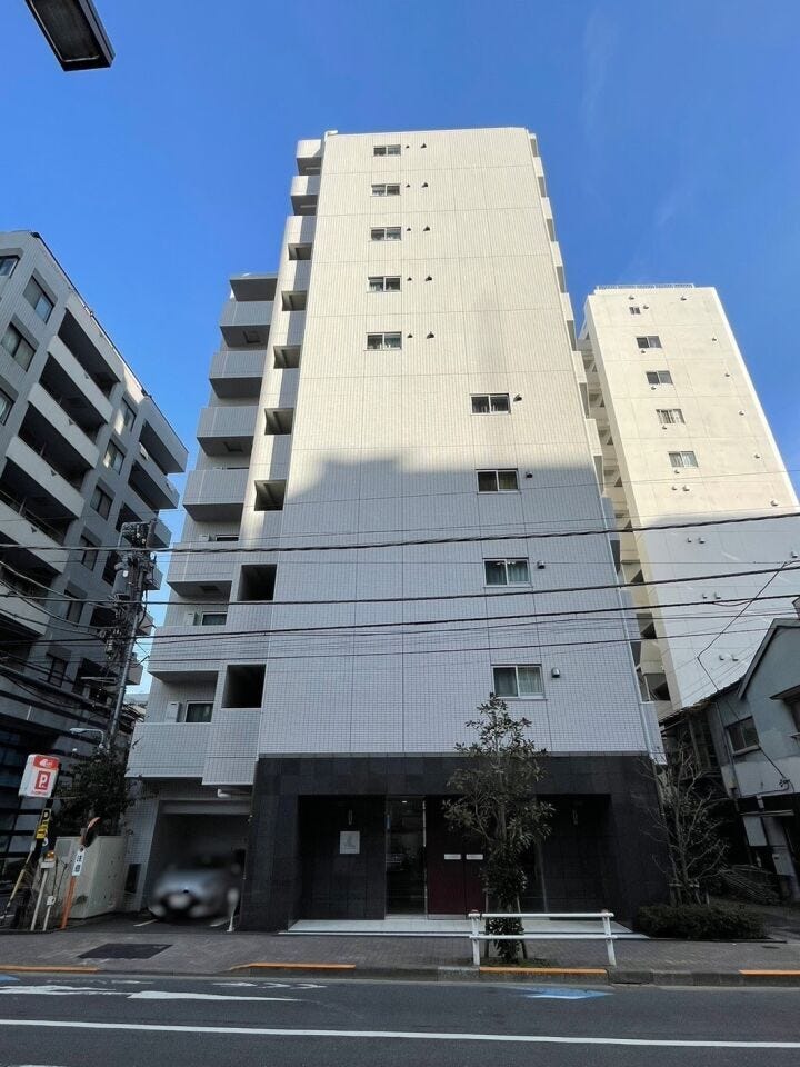 複数路線が利用可能、スーパーやドラッグストアなど利便施設も充実しております