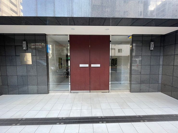 マンションの顔とも言える管理の行き届いた清潔感のあるエントランスです