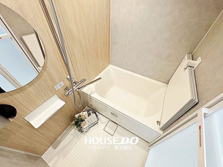 ■広々とした落ち着きのあるバスルームには浴室暖房乾燥機を完備しています!
■キレイなお風呂で一日の疲れをゆっくりと癒してくださいませ!