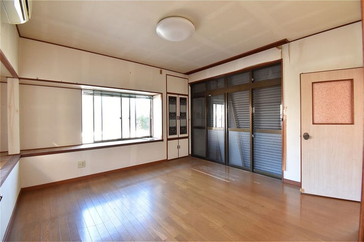 家族と過ごす時間を大切にしたい方にぴったりの明るくゆとりある住空間