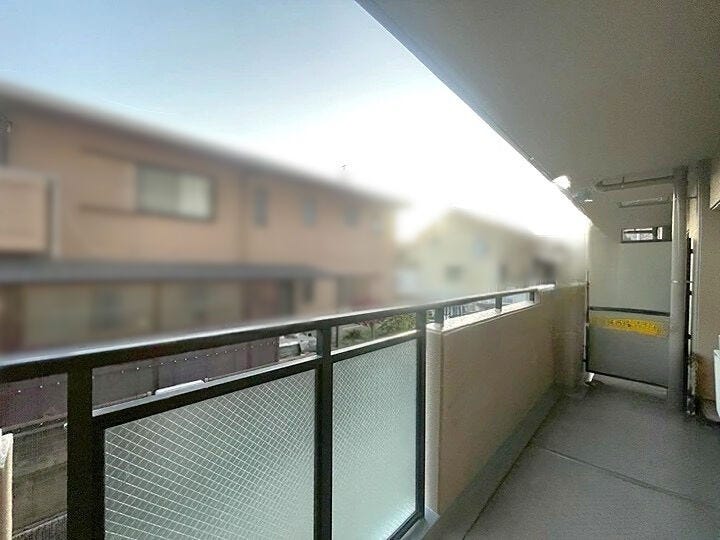 *バルコニー*