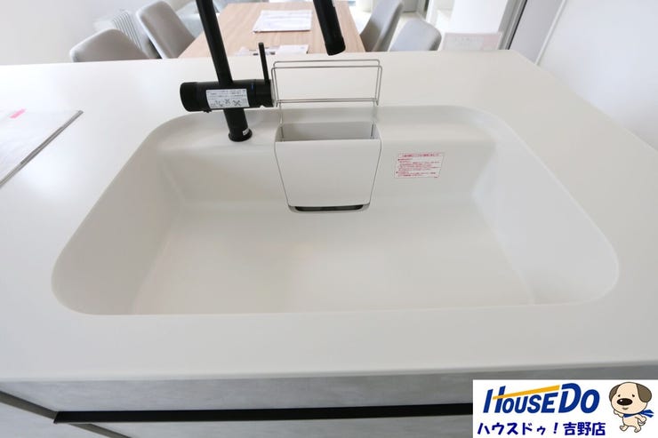 浄水カートリッジ内蔵の水栓で、いつでも清潔なお水が使えます。