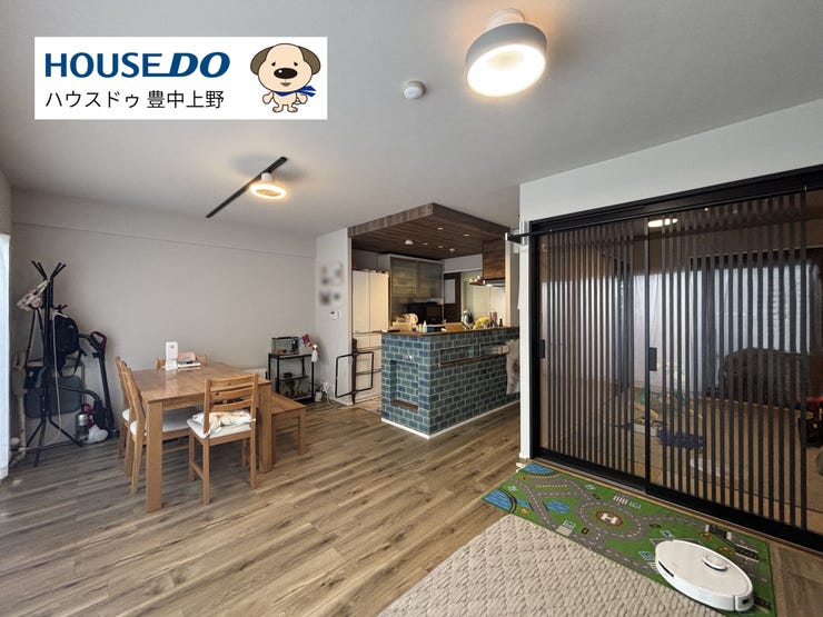 周辺はマンションや一戸建てが立ち並ぶ静かな住宅地で、のどかな雰囲気♪エントランスにはオートロックが設置されておりセキュリティー面も安心です。