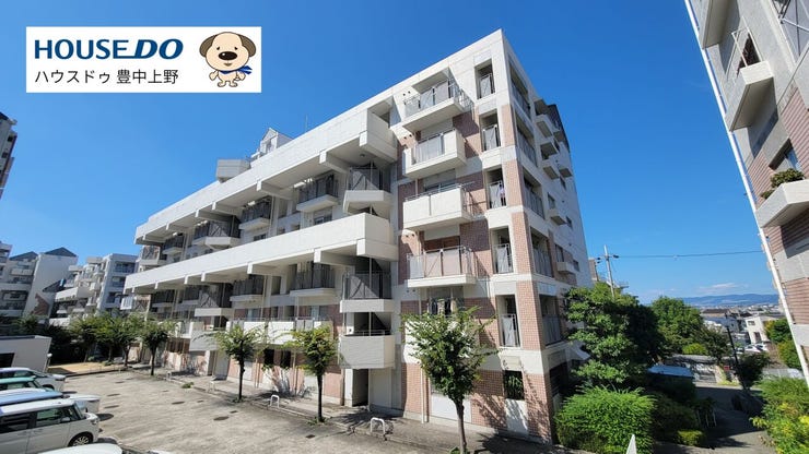 【バルコニー】
約24.21㎡のとても広々としたテラスが魅力!!様々な用途でご使用いただけます♪前面には遮るものがないため、眺望も良好です!
※CGで家具を配置しています。