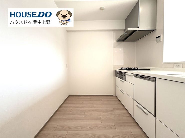 キッチン後ろも広さがしっかり確保されています♪