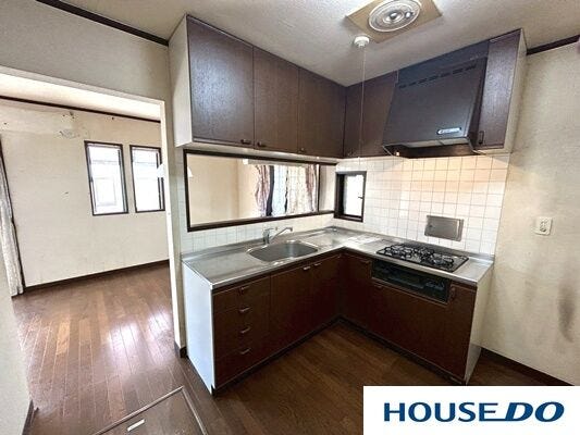 対面式キッチンで家族とコミュニケーションを取ることができますよ♪