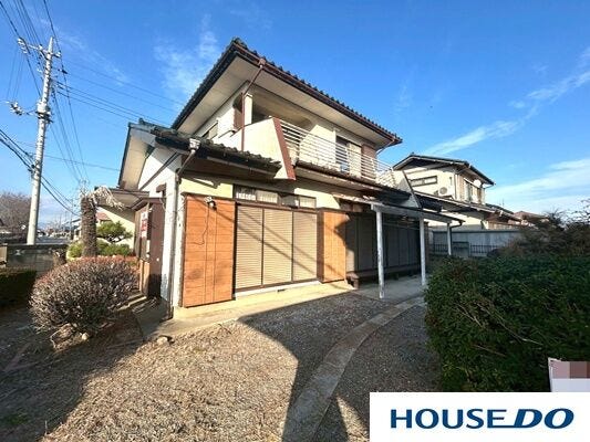 【外観】
北西角地で通風良好。カーポートには2台分駐車可能です!