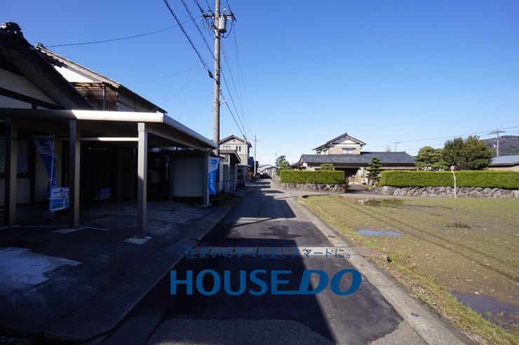 前面道路は幅約4.0mございます♪