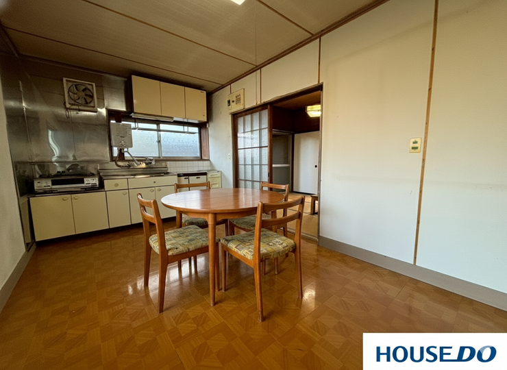 ※こちらはイメージ図となっております
レトロなテーブルといすを置いたらいい感じのダイニングになりそうですね