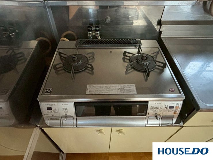 非常にシンプルでモダンなデザインです。お手入れもしやすそうで、いつも綺麗に保てそうですね♪