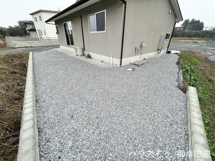 ■□■遊びと安らぎの多目的空間■□■子どもが安全に遊べ、ペットと触れ合い、大人も自然に癒やされる、暮らしを彩るスペースです。