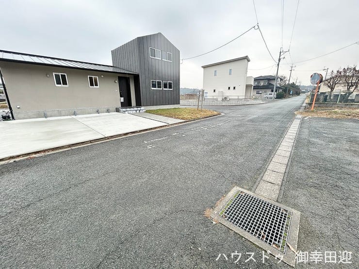 ■□■理想を叶える、新しい暮らしの舞台■□■高いデザイン性と機能性を兼ね備えた住まい。ここで、家族の新しい物語が始まります