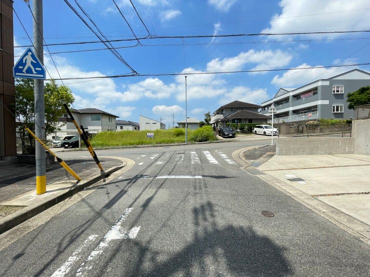 近隣の雰囲気は実際に見て、感じていただくのが一番です!
ぜひ現地を見に来てください♪お問い合わせお待ちしております。