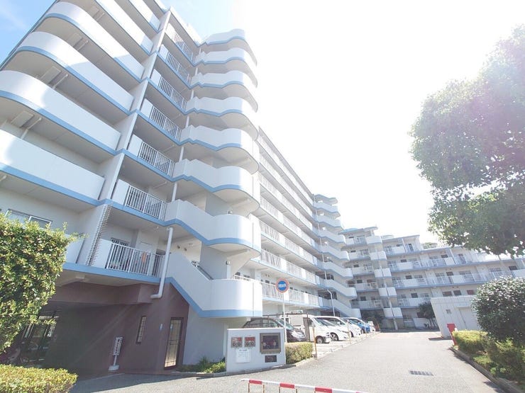 【外観】
お問合せお待ち致しております!
【お問合せ フリーダイヤル:0120-077-712】