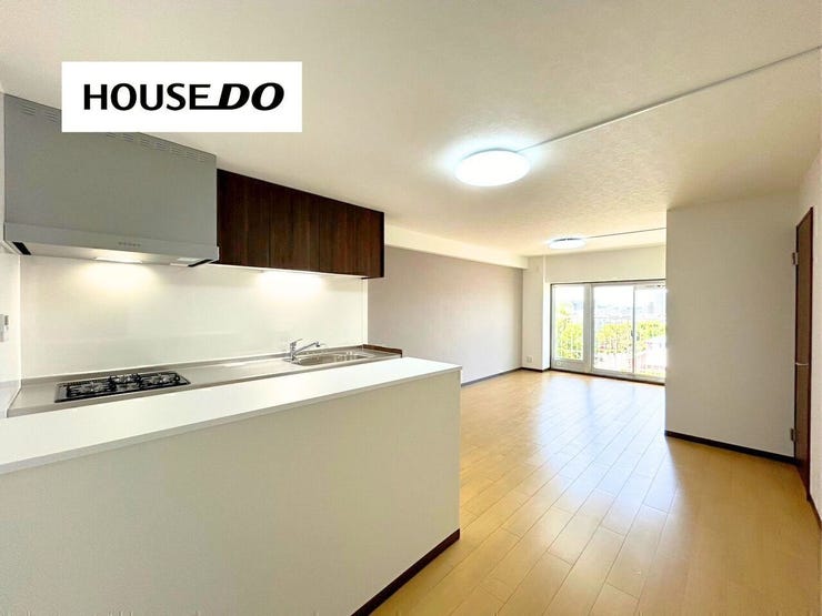 南向きバルコニーに面しており日当たり良好です♪