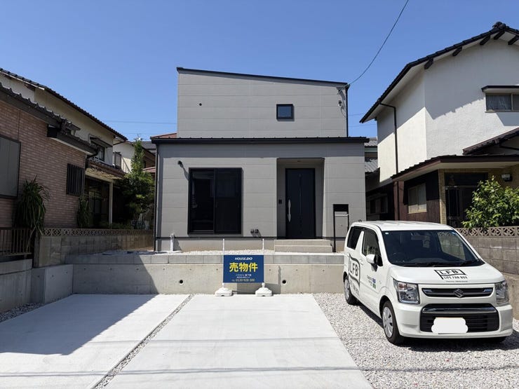 【外観写真】
【5/25写真更新!】
ついに建物が完成いたしました☆
陽当たりや間取り、住み心地を実際にご体感いただけます!
ご内覧受付中です!