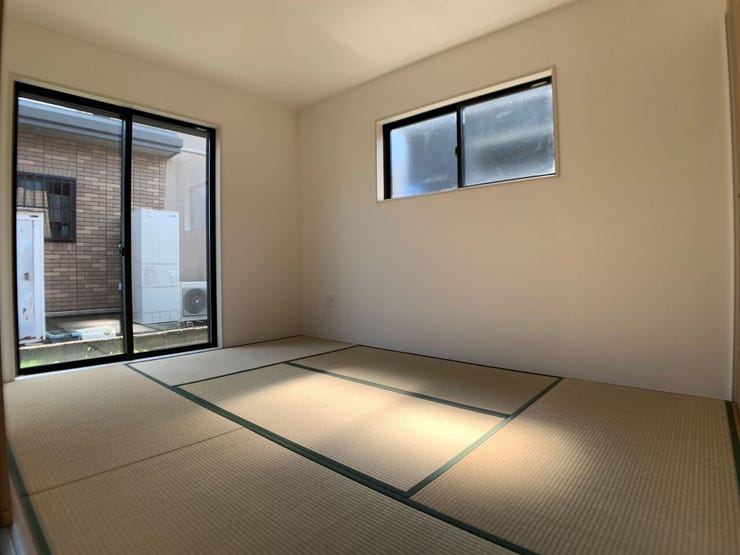 【和室6帖】 畳の香りが心地よい、ゆったりくつろげる空間です。
