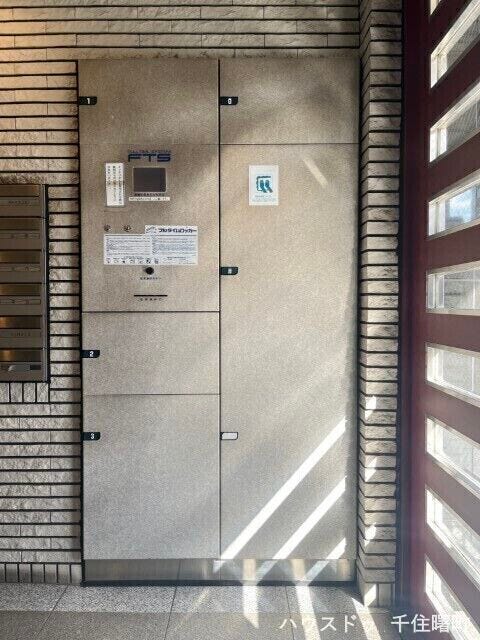 宅配ボックス
不在時にもお荷物が受取れる宅配ボックス付きで便利!!
◆室内見学可能◆
お電話【0120-388-208】にお電話ください。